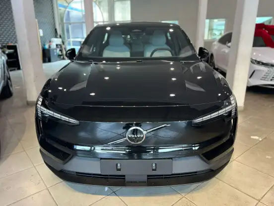 VOLVO-EX30-69 KW ELÉTRICO PERFORMANCE ULTRA VOLVO-EX30-2025