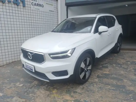 VOLVO XC40 2.0 T5 GASOLINA MOMENTUM AWD GEARTRONIC VOLVO XC40 2.0 T5 GASOLINA MOMENTUM AWD GEARTRONIC