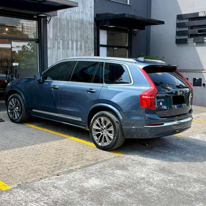 VOLVO-XC90-2024
