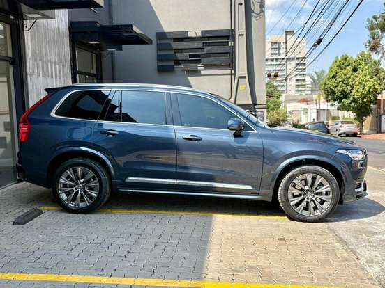 VOLVO-XC90-2024