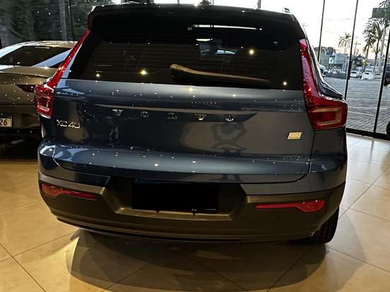 VOLVO-XC40-1.5 T5 RECHARGE R-DESIGN GEARTRONIC VOLVO-XC40-2021