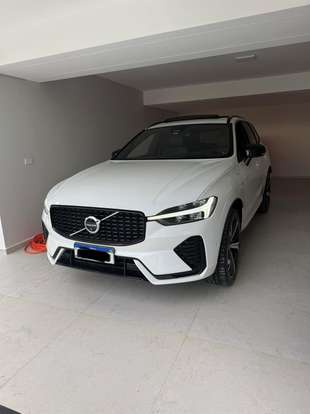 VOLVO-XC60-2021