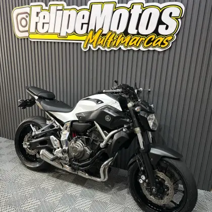 YAMAHA MT-07 ABS YAMAHA MT-07 ABS