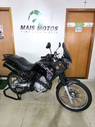 YAMAHA XTZ 250 TÉNÉRÉ YAMAHA XTZ 250 TÉNÉRÉ