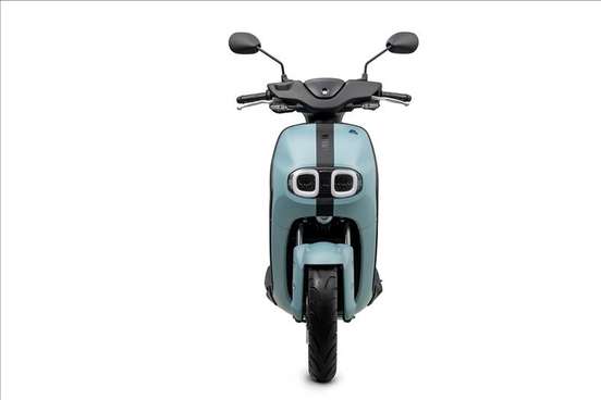 YAMAHA-NEOS CONNECTED-2025