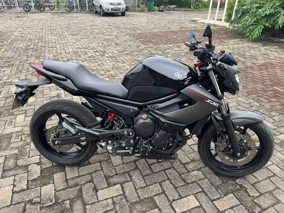 YAMAHA XJ6 N ABS 