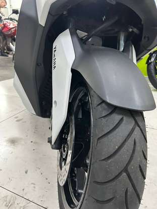 YAMAHA-XMAX 250 CONNECTED ABS-2025