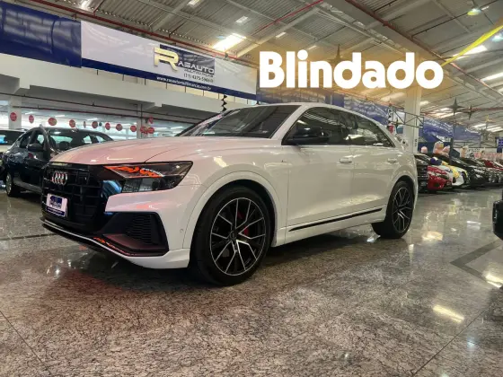 AUDI Q8 3.0 TFSI GASOLINA PERFORMANCE BLACK QUATTRO TIPTRONIC AUDI Q8 3.0 TFSI GASOLINA PERFORMANCE BLACK QUATTRO TIPTRONIC