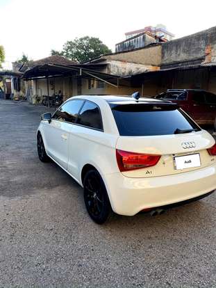 AUDI-A1-2011