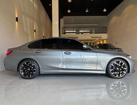 BMW-320i-2025