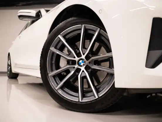 BMW-330i-2.0 16V TURBO GASOLINA SPORT AUTOMÁTICO BMW-330i-2019