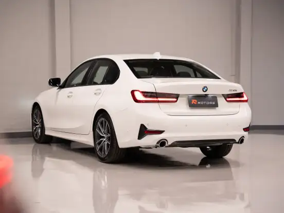 BMW-330i-2.0 16V TURBO GASOLINA SPORT AUTOMÁTICO BMW-330i-2019
