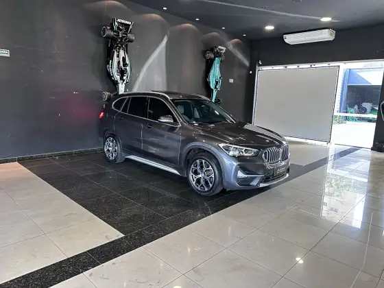 BMW X1 2.0 16V TURBO ACTIVEFLEX SDRIVE20I 4P AUTOMÁTICO BMW X1 2.0 16V TURBO ACTIVEFLEX SDRIVE20I 4P AUTOMÁTICO