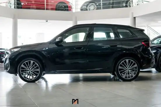 BMW-X1-2023