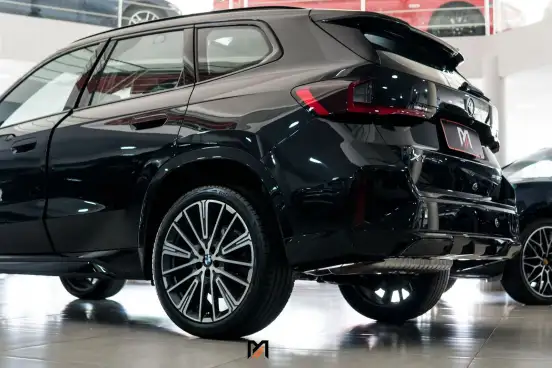 BMW-X1-2023