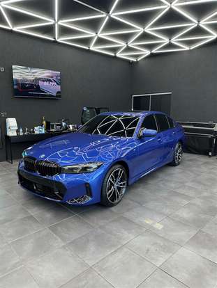 BMW-330e-2024