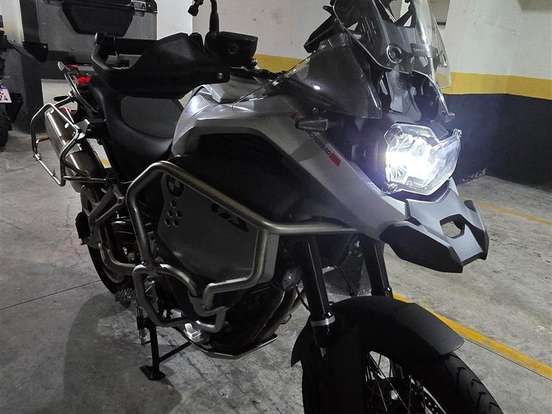 BMW-F 900 GS ADVENTURE BMW-F 900 GS ADVENTURE-2025