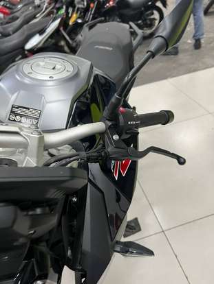 BMW-F 900 R SPORT-2023