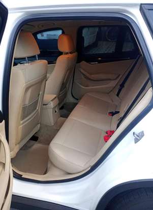 BMW-X1-2012