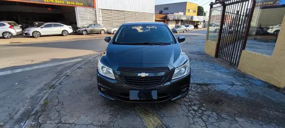 CHEVROLET ONIX 1.0 MPFI JOY 8V FLEX 4P MANUAL CHEVROLET ONIX 1.0 MPFI JOY 8V FLEX 4P MANUAL