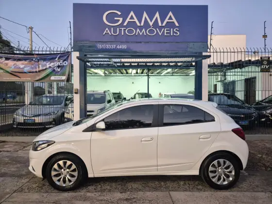CHEVROLET ONIX 1.4 MPFI LT 8V FLEX 4P MANUAL CHEVROLET ONIX 1.4 MPFI LT 8V FLEX 4P MANUAL