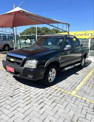 CHEVROLET S10 2.4 ADVANTAGE 4X2 CD 8V FLEX 4P MANUAL CHEVROLET S10 2.4 ADVANTAGE 4X2 CD 8V FLEX 4P MANUAL