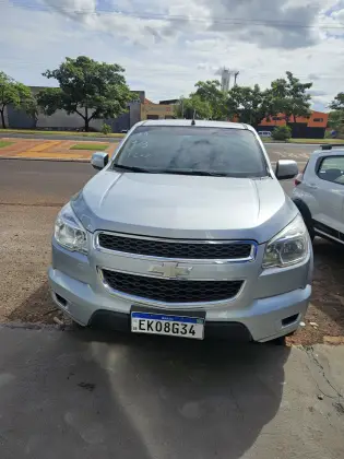 CHEVROLET S10 2.4 LT 4X2 CD 8V FLEX 4P MANUAL CHEVROLET S10 2.4 LT 4X2 CD 8V FLEX 4P MANUAL