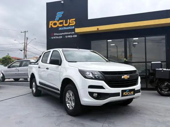 CHEVROLET S10 2.5 ADVANTAGE 4X2 CD 16V FLEX 4P MANUAL CHEVROLET S10 2.5 ADVANTAGE 4X2 CD 16V FLEX 4P MANUAL