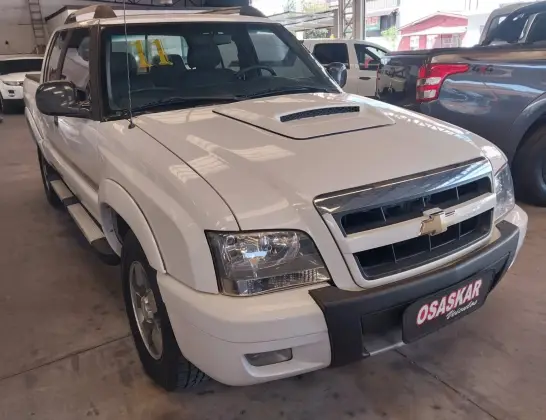 CHEVROLET S10 2.8 EXECUTIVE 4X2 CD 12V TURBO ELECTRONIC INTERCOOLER DIESEL 4P MANUAL CHEVROLET S10 2.8 EXECUTIVE 4X2 CD 12V TURBO ELECTRONIC INTERCOOLER DIESEL 4P MANUAL