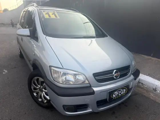 CHEVROLET ZAFIRA 2.0 MPFI EXPRESSION 8V FLEX 4P AUTOMÁTICO CHEVROLET ZAFIRA 2.0 MPFI EXPRESSION 8V FLEX 4P AUTOMÁTICO