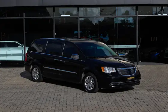 CHRYSLER TOWN & COUNTRY 3.6 LIMITED V6 24V GASOLINA 4P AUTOMÁTICO CHRYSLER TOWN & COUNTRY 3.6 LIMITED V6 24V GASOLINA 4P AUTOMÁTICO