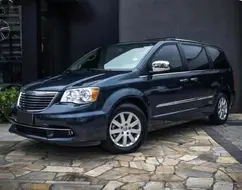 CHRYSLER TOWN & COUNTRY 3.6 LIMITED V6 24V GASOLINA 4P AUTOMÁTICO CHRYSLER TOWN & COUNTRY 3.6 LIMITED V6 24V GASOLINA 4P AUTOMÁTICO