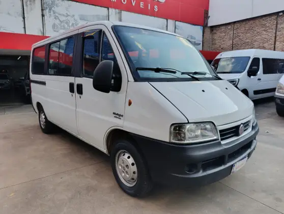 FIAT DUCATO 2.3 MINIBUS TETO BAIXO 8V TURBO DIESEL 3P MANUAL