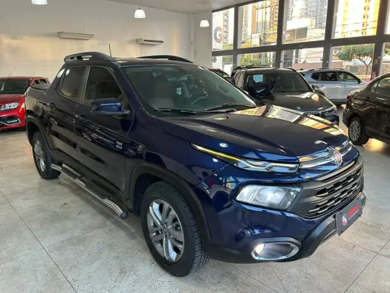 FIAT TORO 2.0 16V TURBO DIESEL FREEDOM 4WD AT9 FIAT TORO 2.0 16V TURBO DIESEL FREEDOM 4WD AT9
