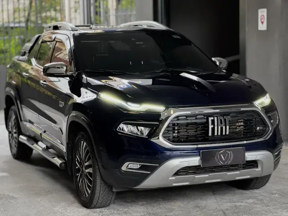 FIAT TORO 2.0 16V TURBO DIESEL RANCH 4WD AT9 FIAT TORO 2.0 16V TURBO DIESEL RANCH 4WD AT9