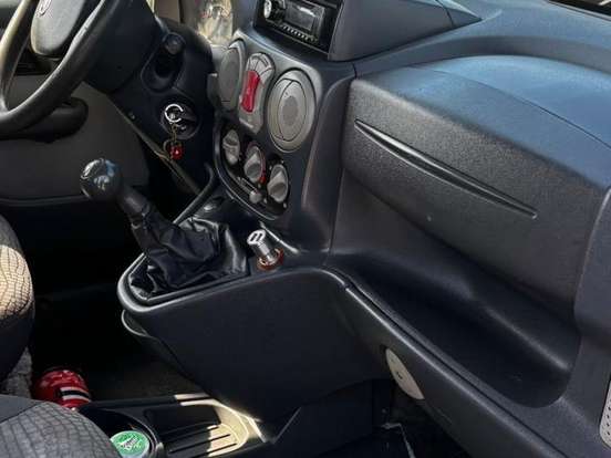 FIAT-DOBLÒ-1.8 MPI ADVENTURE 16V FLEX 4P MANUAL FIAT-DOBLÒ-2011