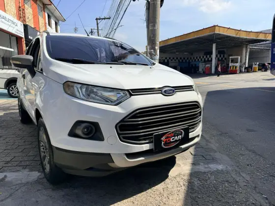 FORD ECOSPORT 1.6 FREESTYLE 16V FLEX 4P MANUAL FORD ECOSPORT 1.6 FREESTYLE 16V FLEX 4P MANUAL