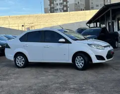 FORD FIESTA 1.6 ROCAM SEDAN 8V FLEX 4P MANUAL FORD FIESTA 1.6 ROCAM SEDAN 8V FLEX 4P MANUAL