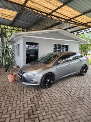 FORD FOCUS 2.0 SE SEDAN 16V FLEX 4P POWERSHIFT FORD FOCUS 2.0 SE SEDAN 16V FLEX 4P POWERSHIFT