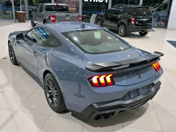 FORD MUSTANG 5.0 V8 GASOLINA DARK HORSE SELECTSHIFT