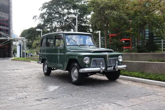 FORD RURAL 2.8 4X4 6 CILINDROS 12V GASOLINA 2P MANUAL