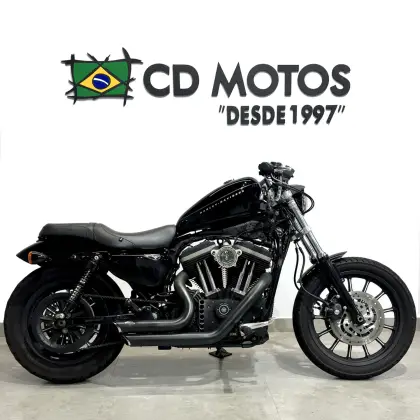 HARLEY-DAVIDSON SPORTSTER XL 883 R 