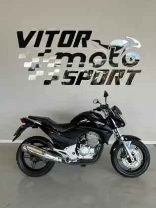 HONDA CB 300R 
