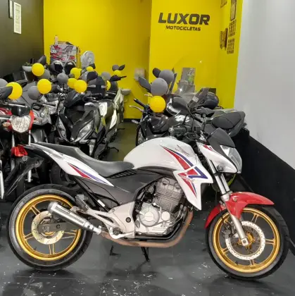 HONDA CB 300R 