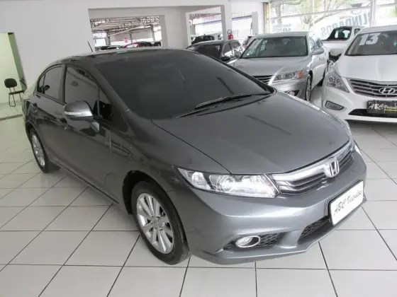 HONDA CIVIC 2.0 LXR 16V FLEX 4P AUTOMÁTICO HONDA CIVIC 2.0 LXR 16V FLEX 4P AUTOMÁTICO