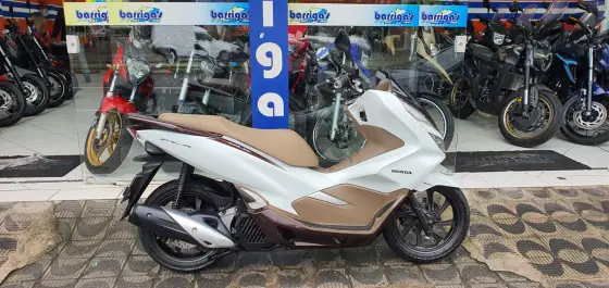 HONDA PCX DLX HONDA PCX DLX