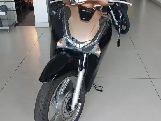 HONDA-SH 150i DLX HONDA-SH 150i DLX-2019