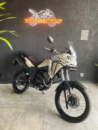HONDA XRE 300 SAHARA ADVENTURE HONDA XRE 300 SAHARA ADVENTURE