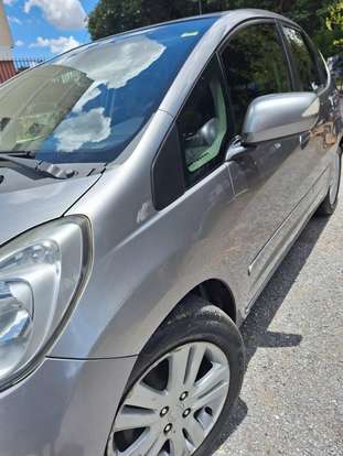 HONDA-FIT-2012