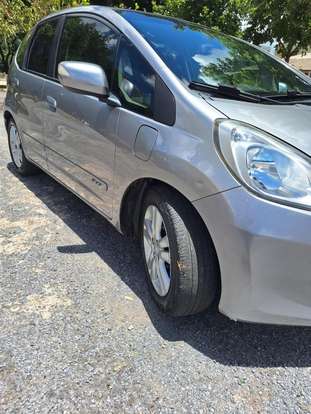 HONDA-FIT-2012